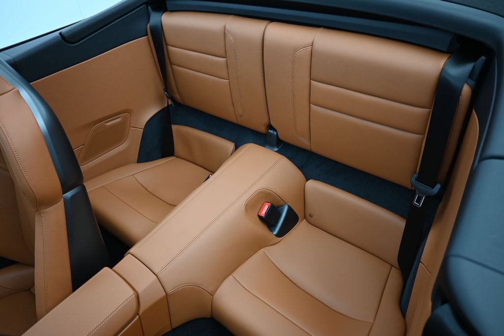 Certified 2026 Porsche 911 Carrera RWD image 7