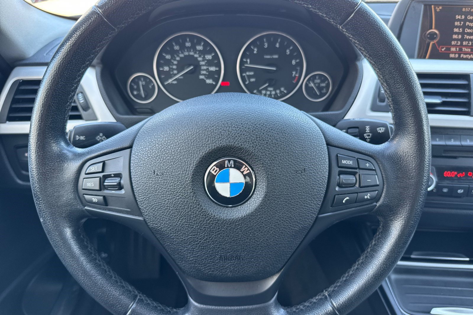 Used 2013 BMW 328i Sedan RWD image 10