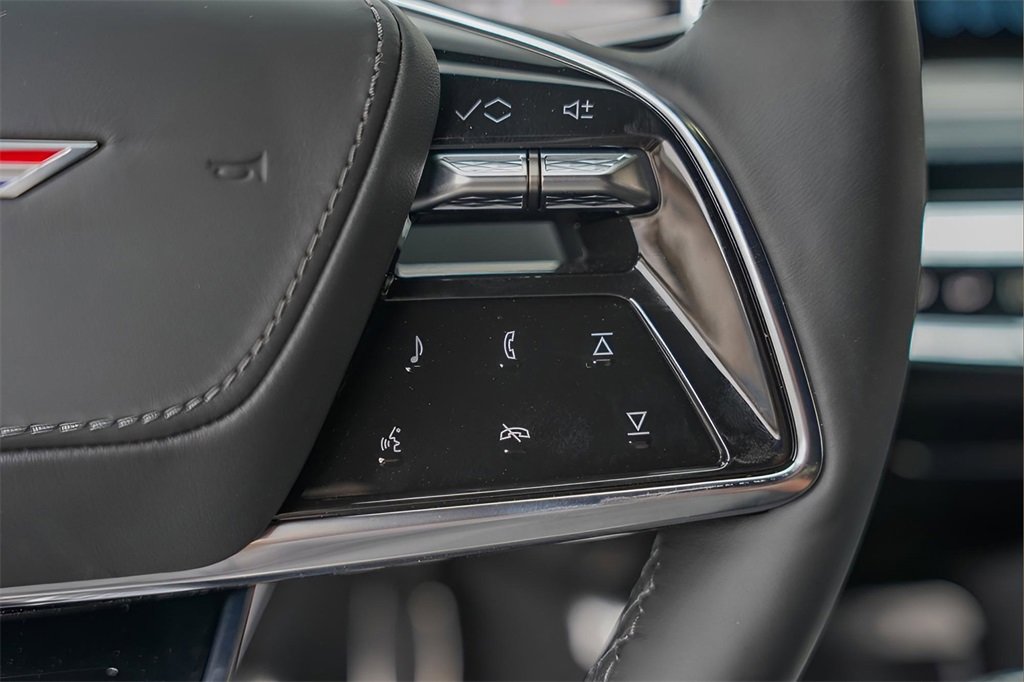 New 2026 Cadillac Lyriq V w/ Exterior Carbon Fiber Package image 15