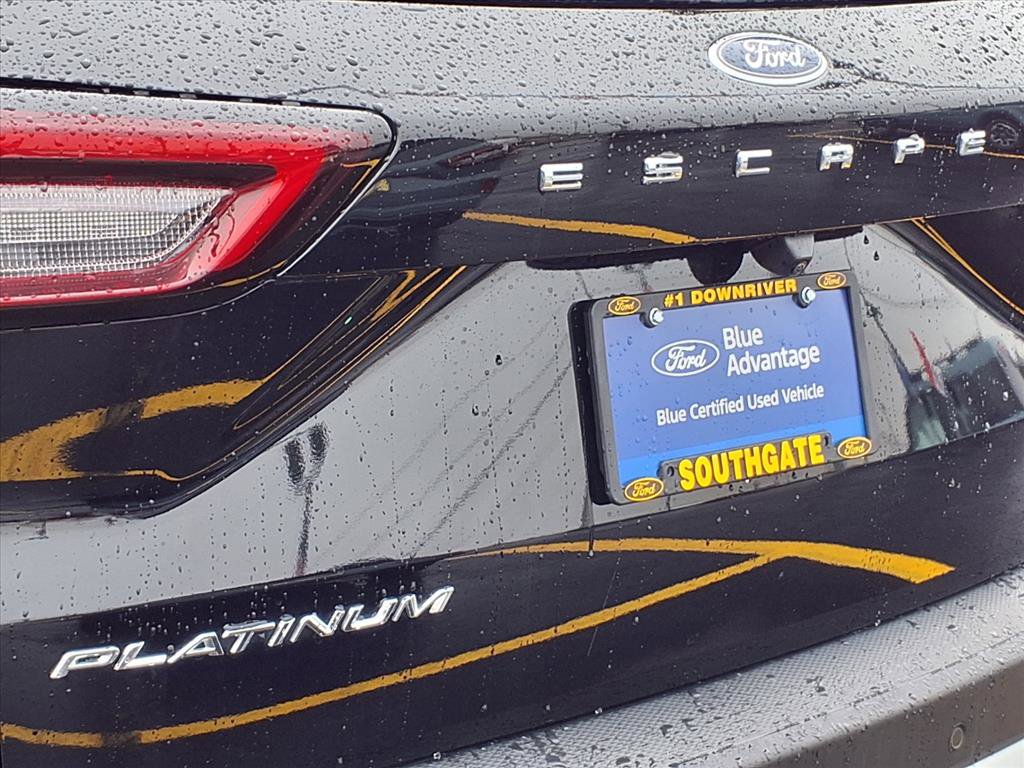 Used 2023 Ford Escape Platinum image 27