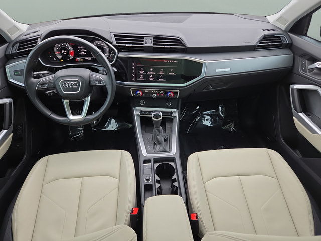Used 2024 Audi Q3 2.0T Premium Plus w/ Premium Plus Package AWD/4WD image 9