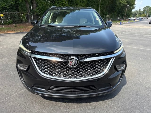 Used 2023 Buick Enclave Avenir w/ Avenir Technology Package FWD image 8