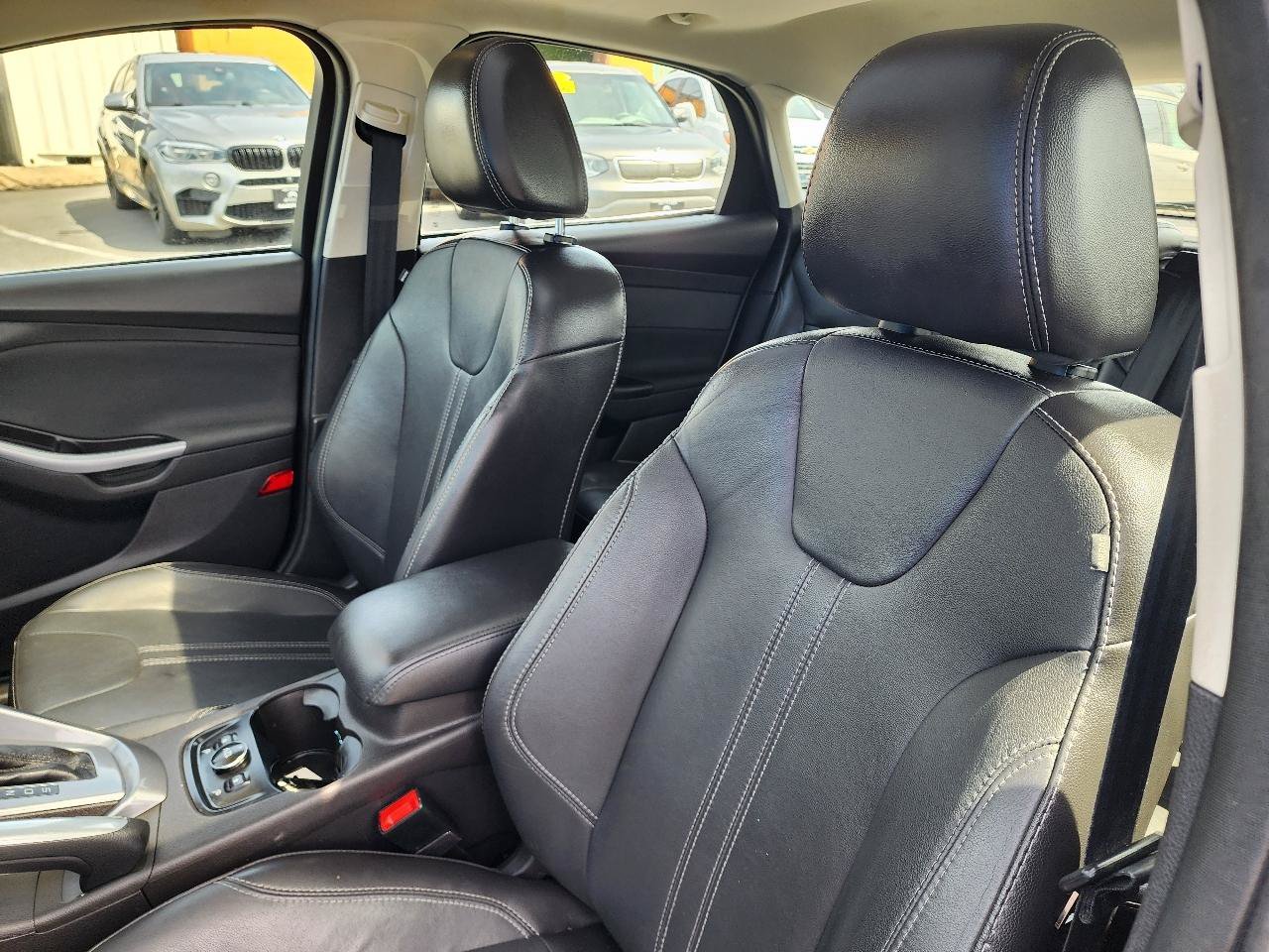 Used 2014 Ford Focus Titanium FWD image 15