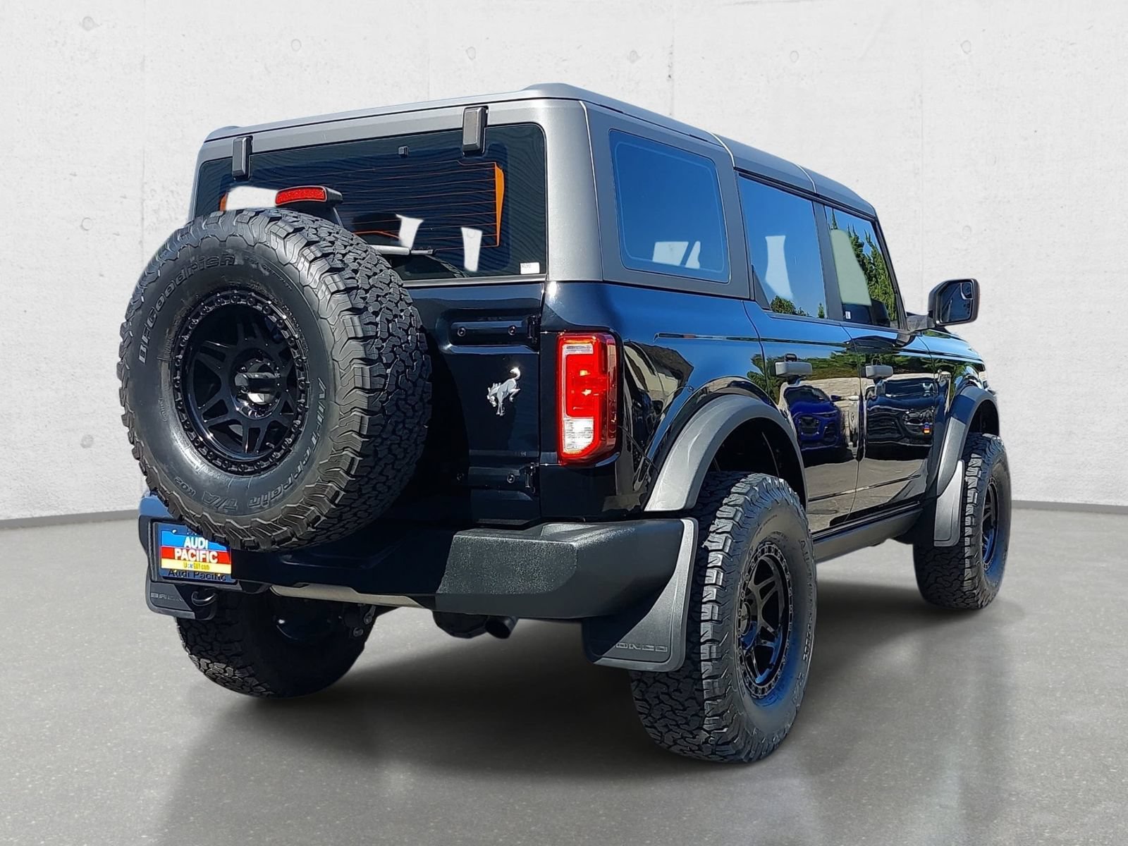 Used 2023 Ford Bronco 4-Door AWD/4WD image 5
