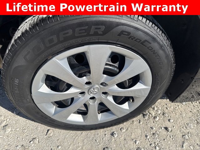 Used 2023 Toyota Corolla LE image 25