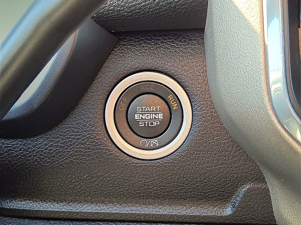 Used 2024 RAM 3500 Laramie image 31