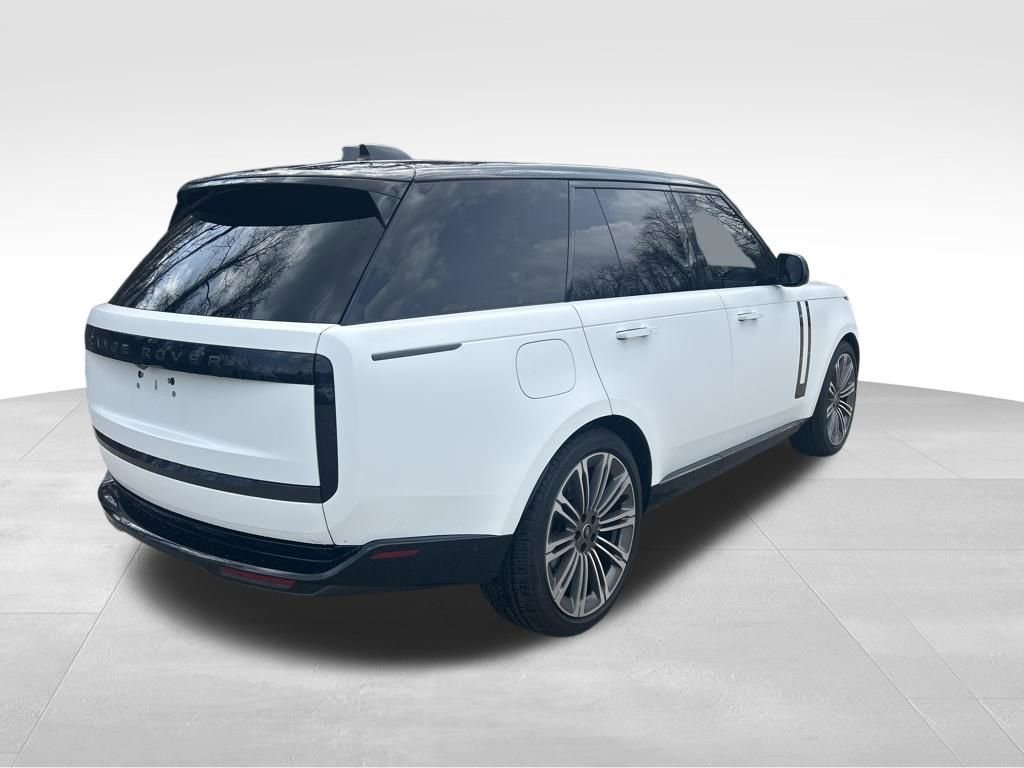 Used 2024 Land Rover Range Rover SE image 5
