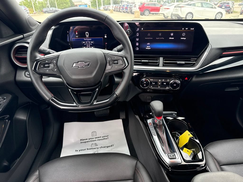 Used 2024 Chevrolet Trax RS w/ Driver Confidence Package FWD image 10