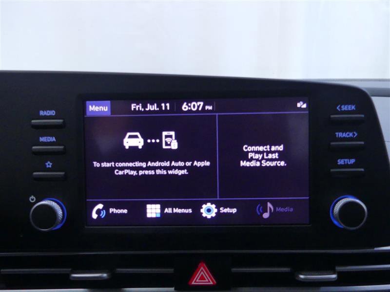 Used 2023 Hyundai Elantra SEL image 9