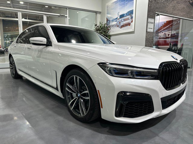 Used 2020 BMW 745e xDrive AWD/4WD image 21