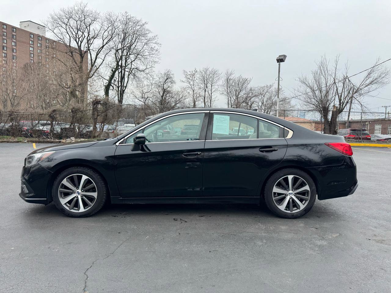 Used 2018 Subaru Legacy 2.5i Limited AWD/4WD image 3