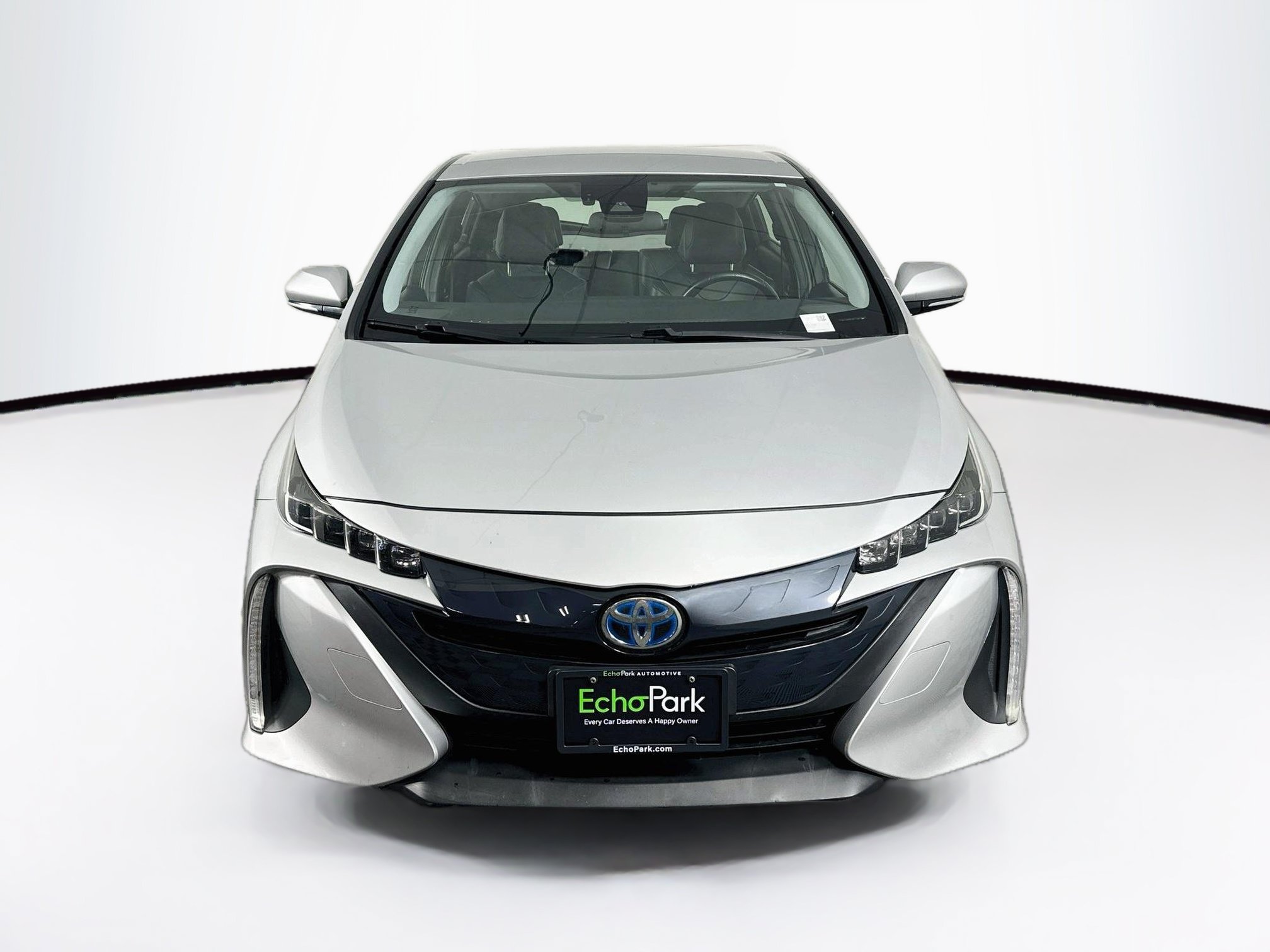 Used 2017 Toyota Prius Prime Premium FWD image 2