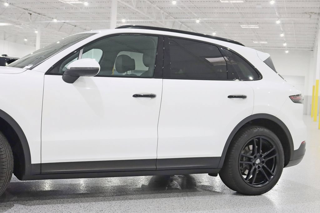 Used 2019 Porsche Cayenne AWD/4WD image 3