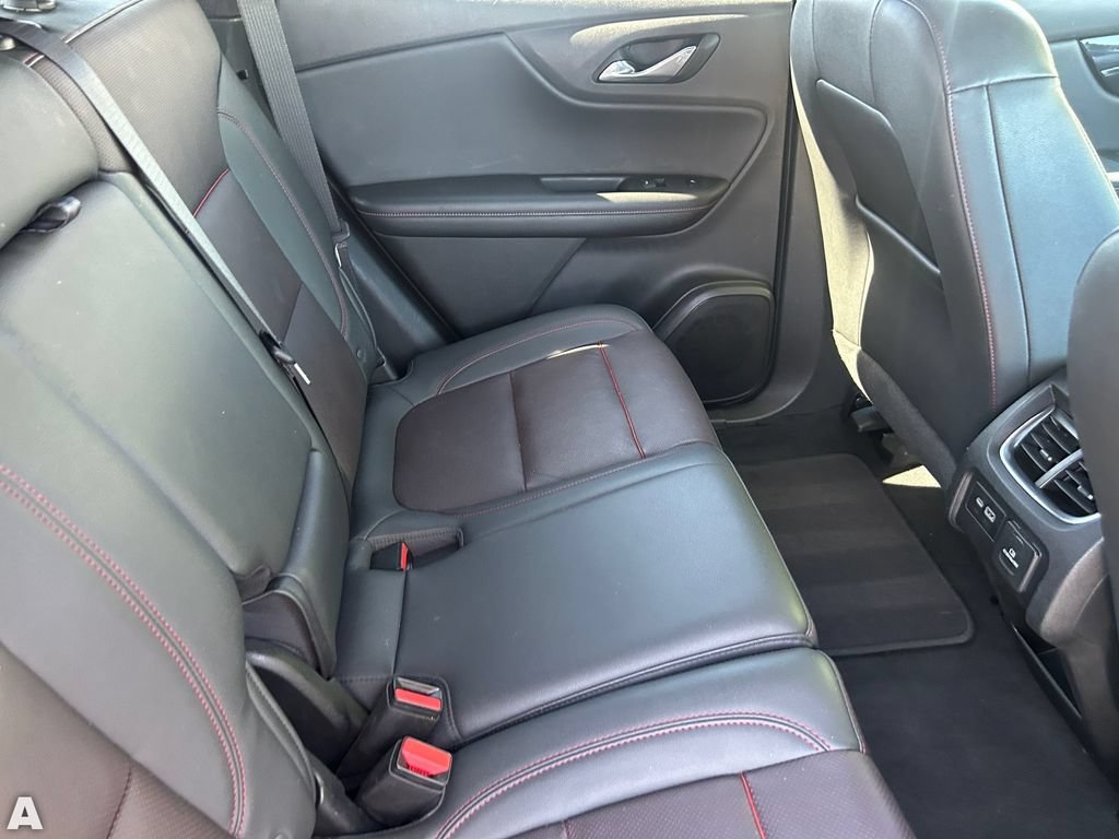 Used 2021 Chevrolet Blazer RS w/ Enhanced Convenience Package FWD image 14