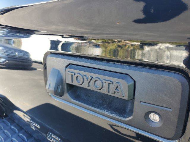 Used 2022 Toyota Tacoma SR RWD image 8