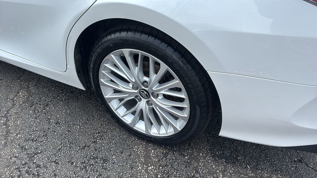 Used 2018 Toyota Camry XLE w/ Audio Package image 9