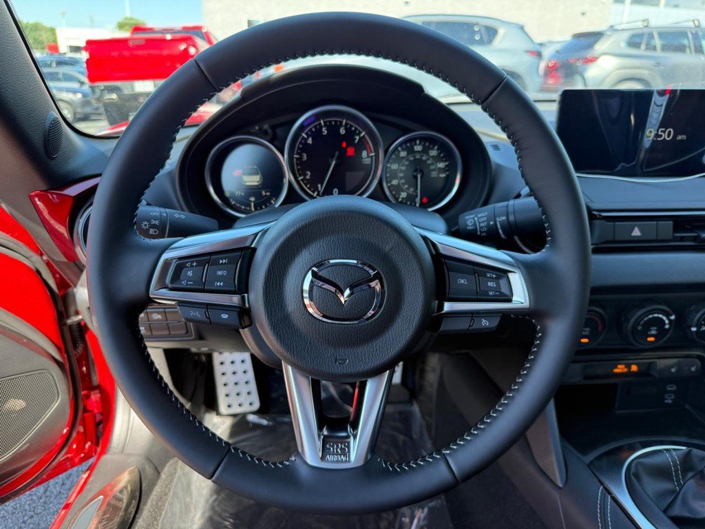 New 2026 MAZDA MX-5 Miata Club w/ Interior Package RWD image 8