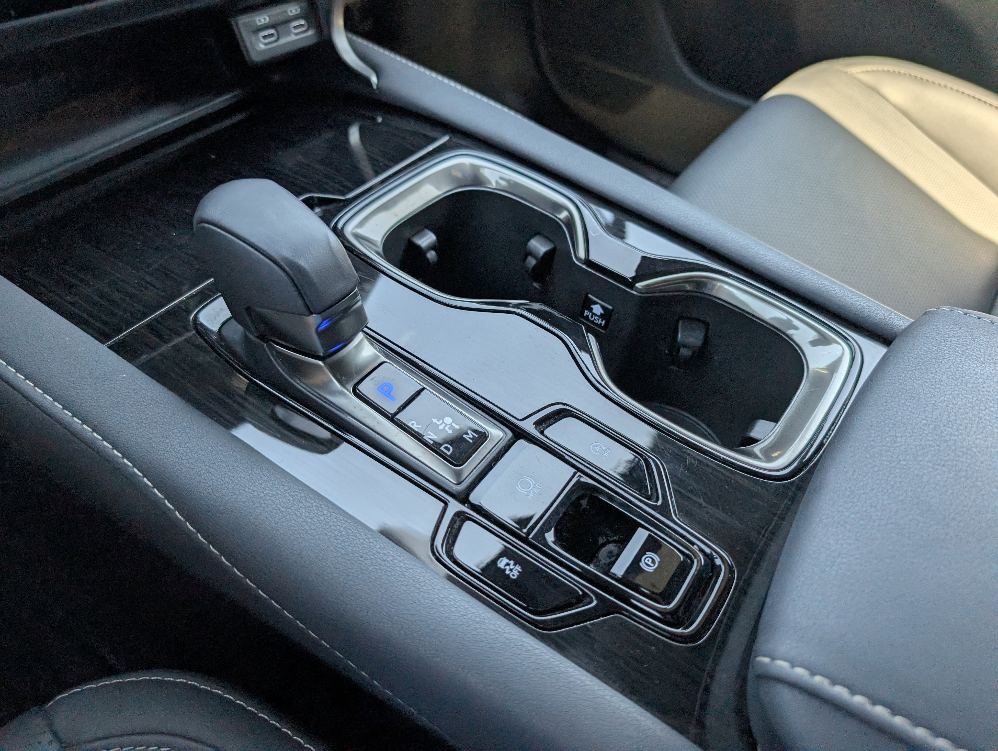 Used 2025 Lexus RX 350 FWD w/ Technology Package image 19