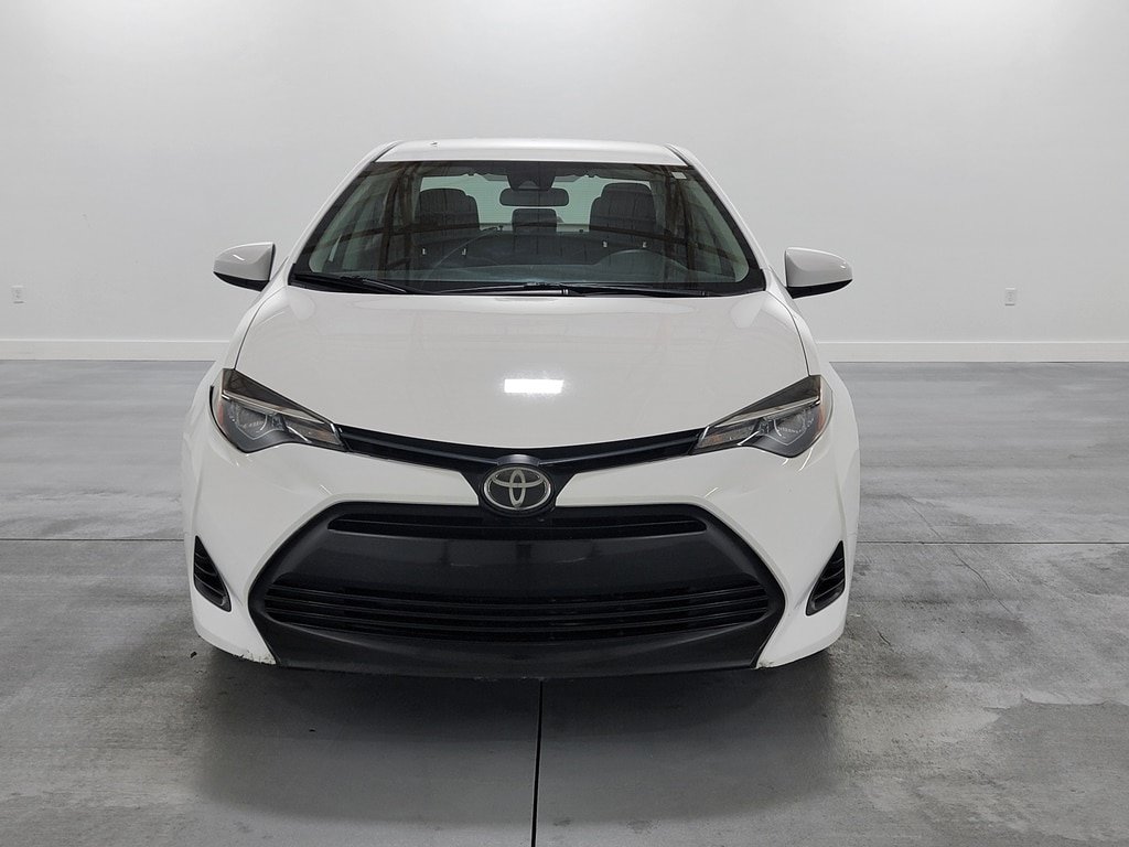 Used 2019 Toyota Corolla LE FWD image 3