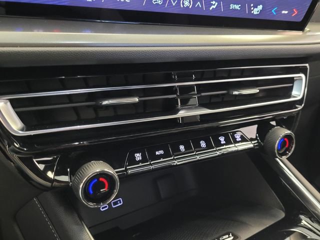 New 2026 Chevrolet Traverse LT w/ Driver Confidence Package image 18