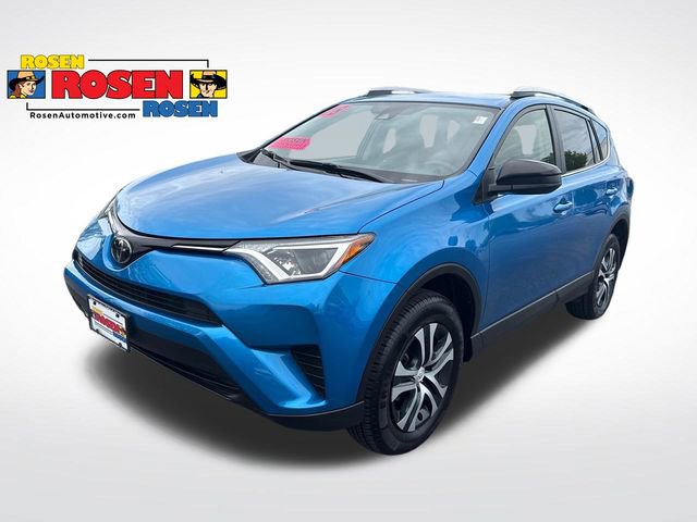 Used 2018 Toyota RAV4 LE w/ All Weather Liner Package AWD/4WD video 1
