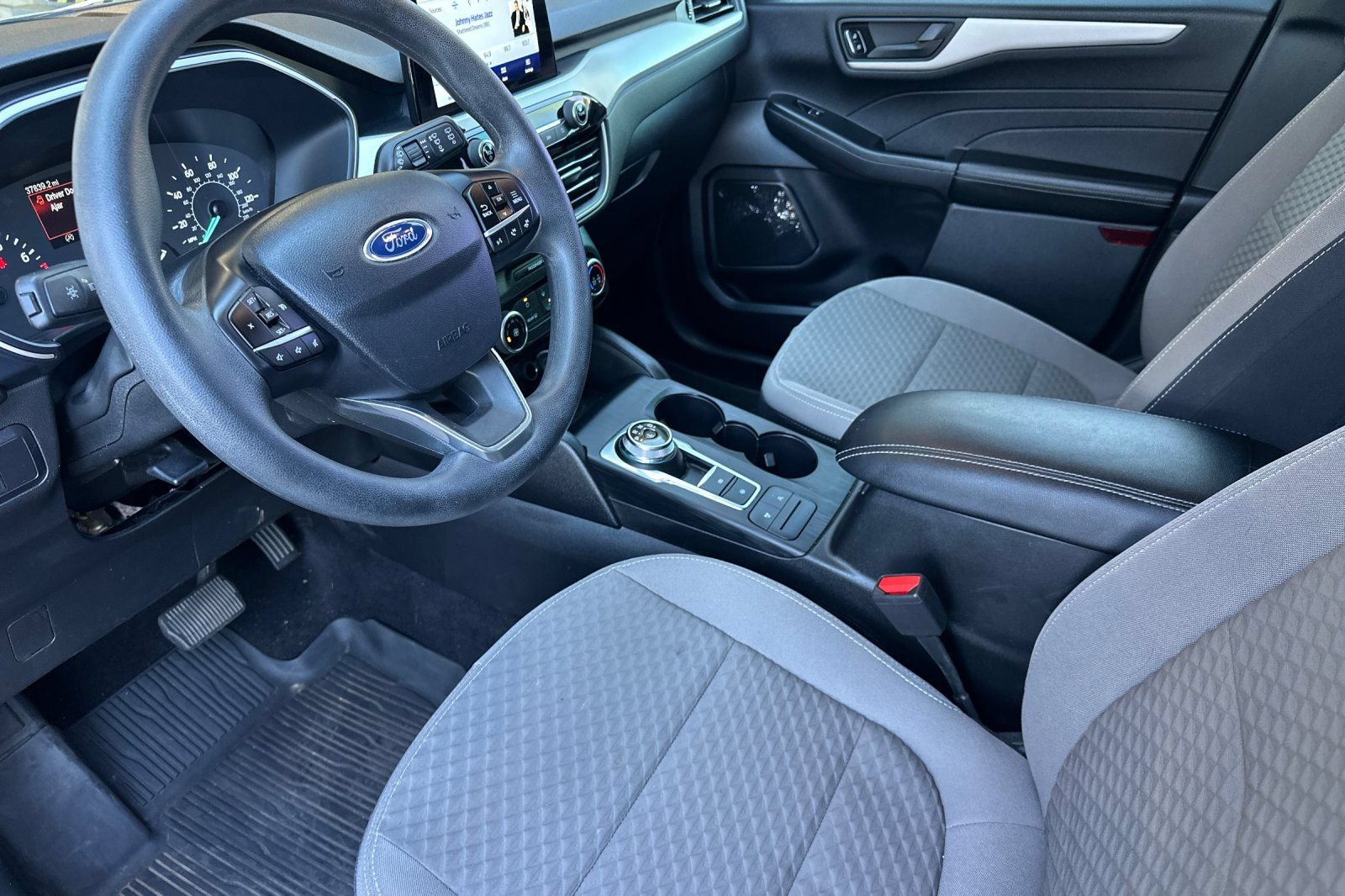 Used 2022 Ford Escape SE FWD image 9