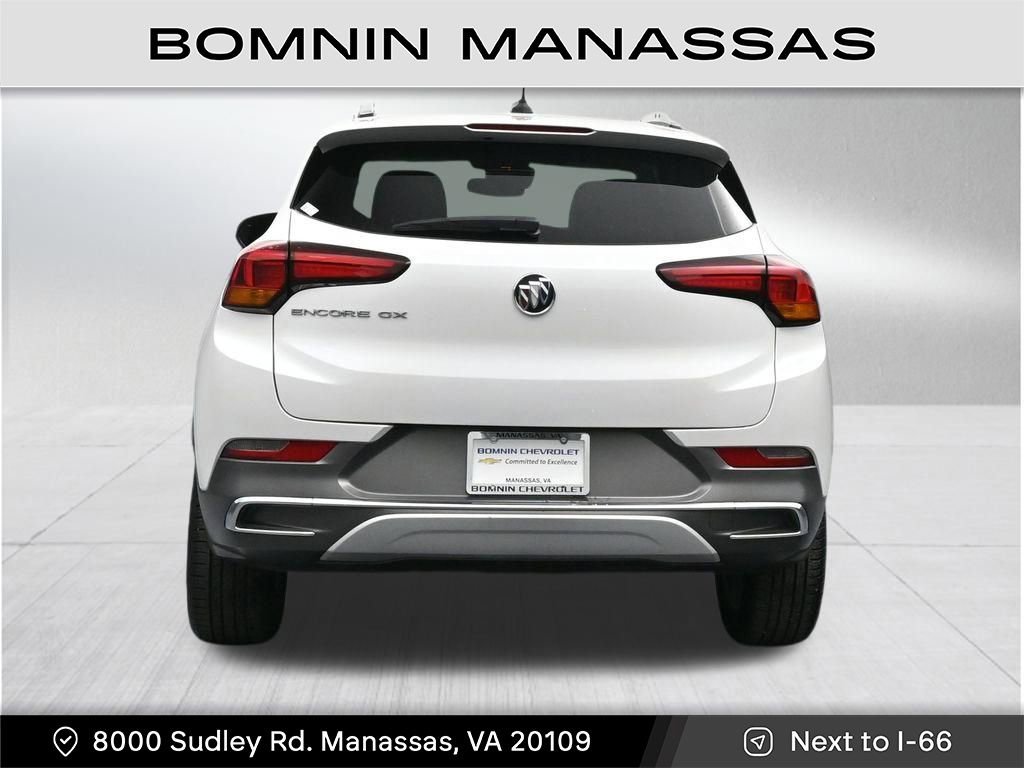 Used 2023 Buick Encore GX Essence w/ Experience Buick Package FWD image 4