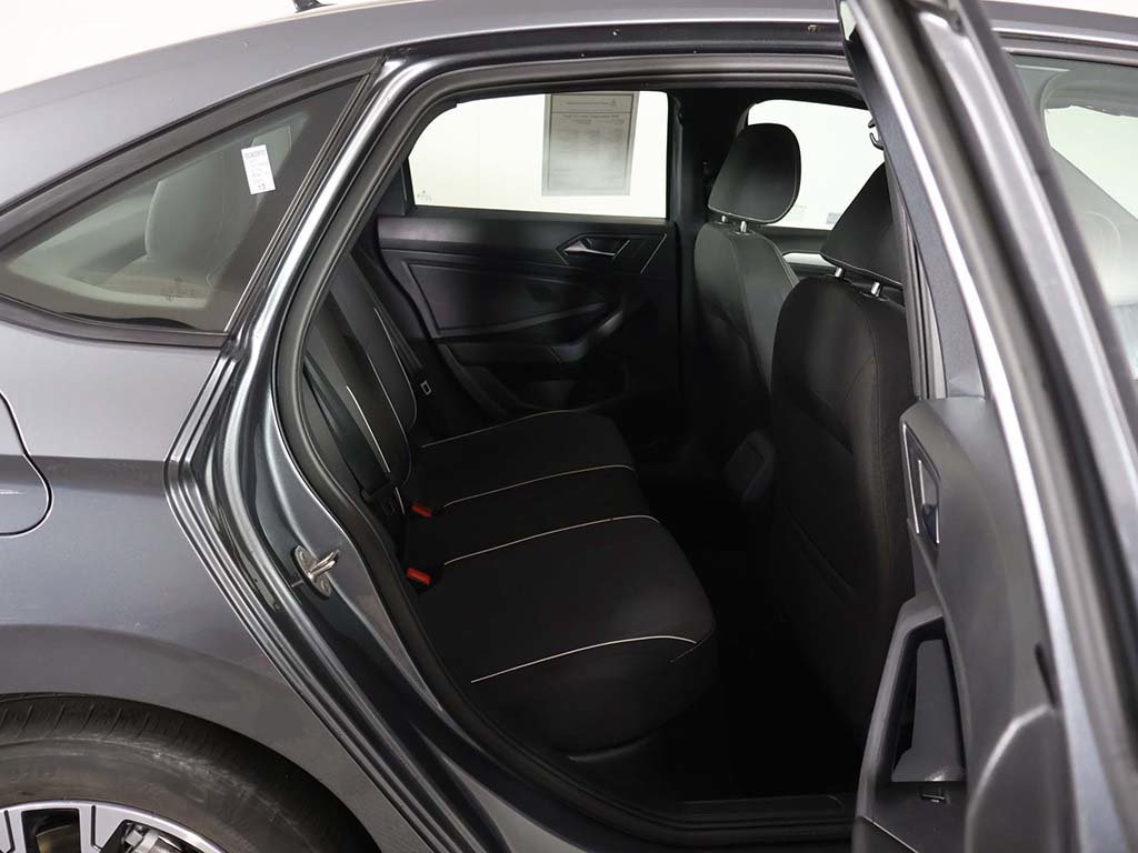 Used 2025 Volkswagen Jetta Sport FWD image 31