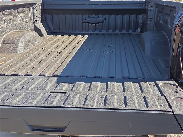 New 2026 Chevrolet Silverado 2500 ZR2 w/ LPO, Dark Essentials Package image 6