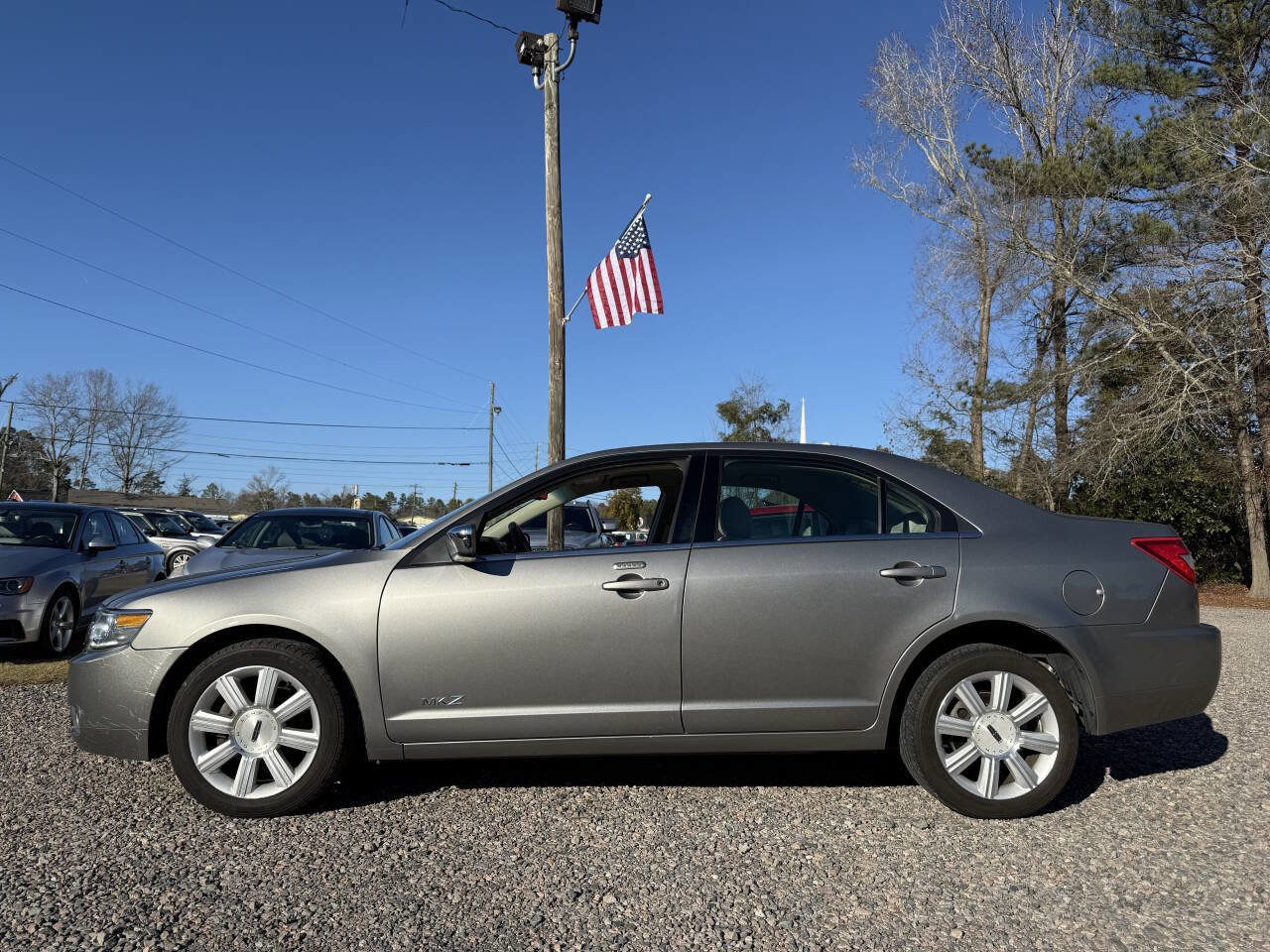Used 2008 Lincoln MKZ image 1
