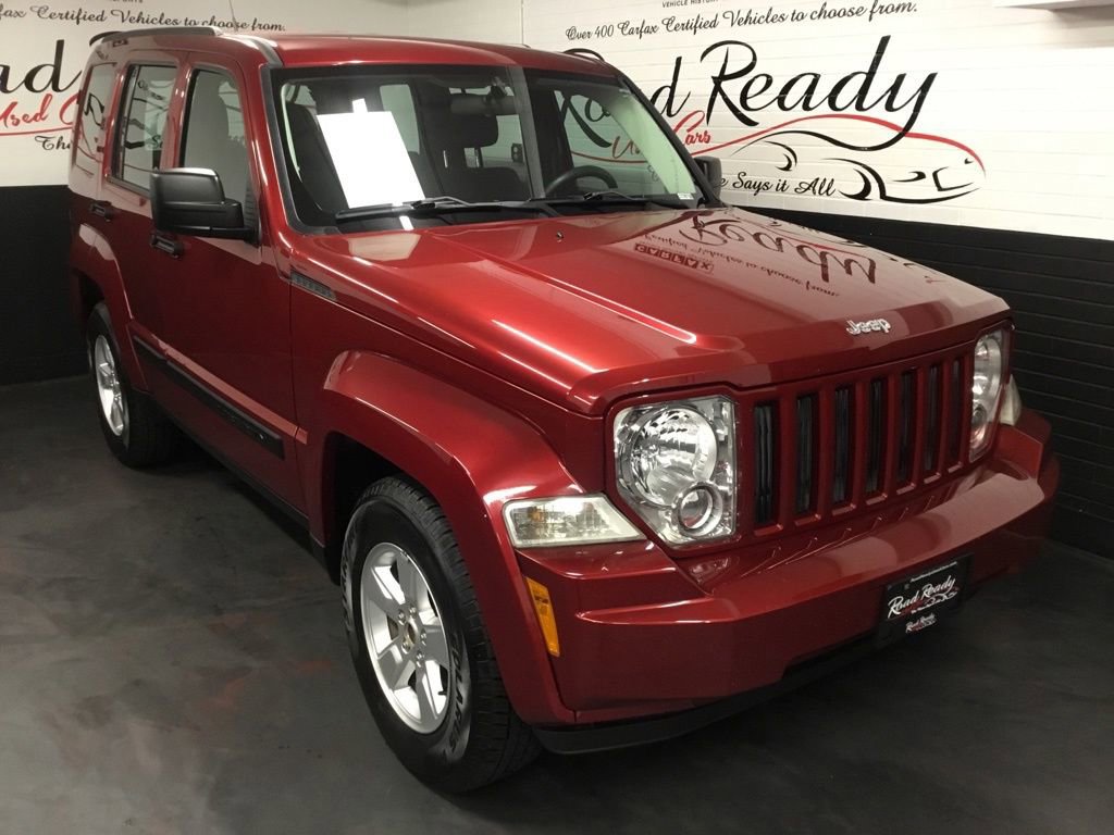 Used 2011 Jeep Liberty Sport image 2