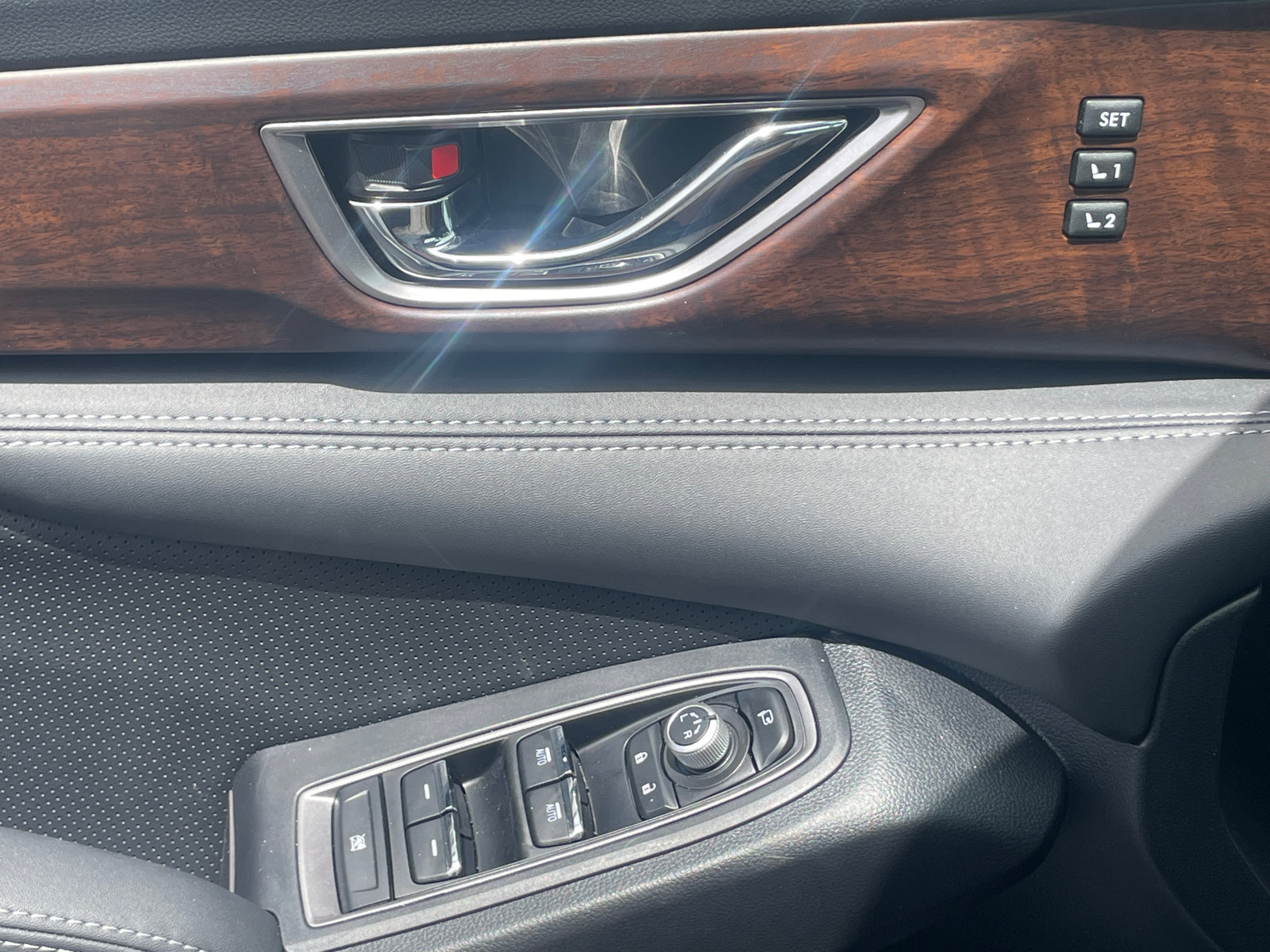 Certified 2025 Subaru Ascent Touring AWD/4WD image 19