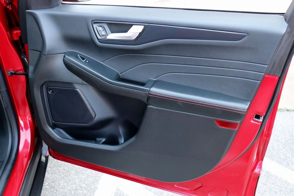 Used 2024 Ford Escape ST-Line Elite w/ Premium Technology Package image 36