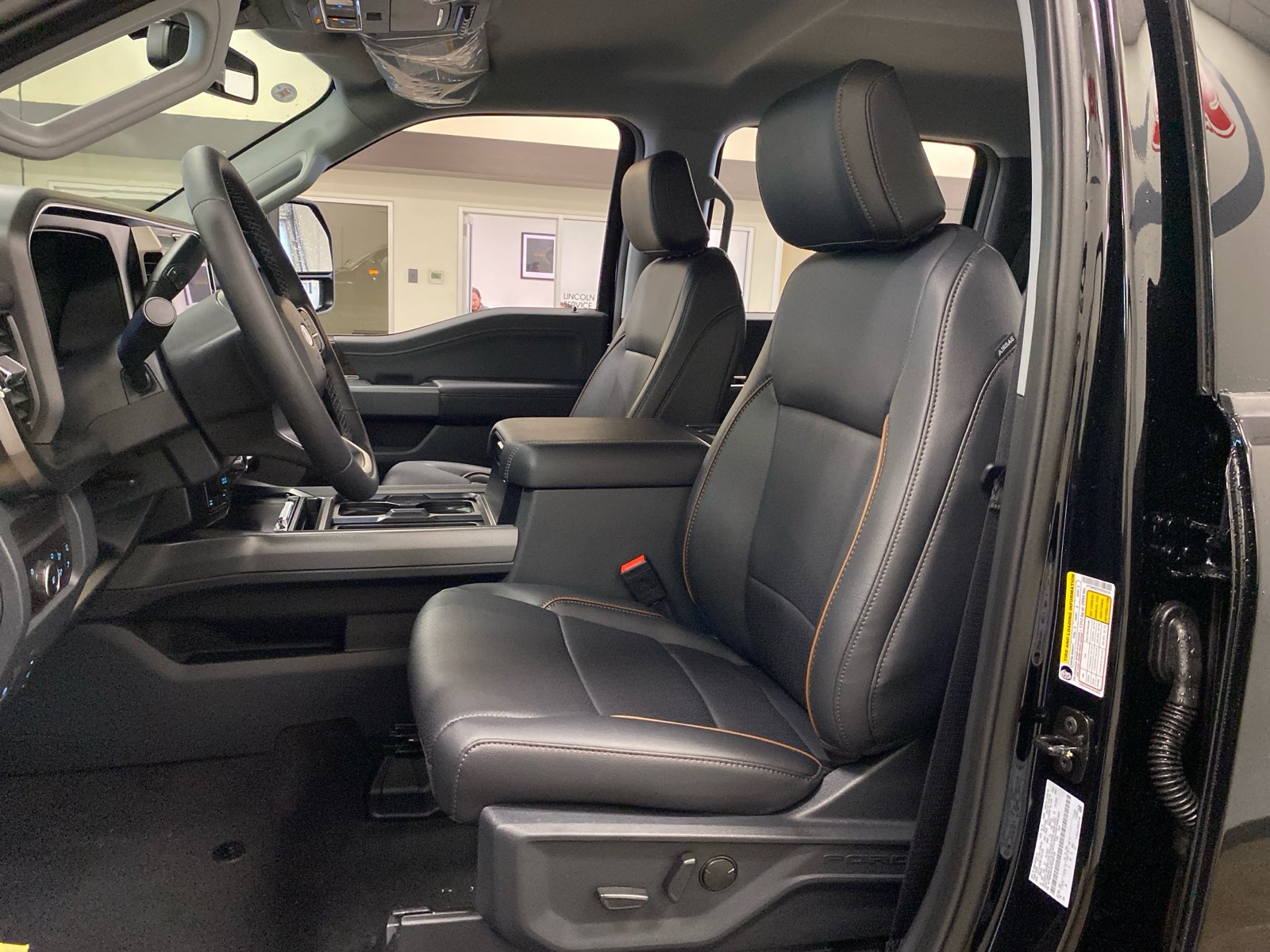 New 2026 Ford F250 Lariat w/ Black Appearance Package AWD/4WD image 16