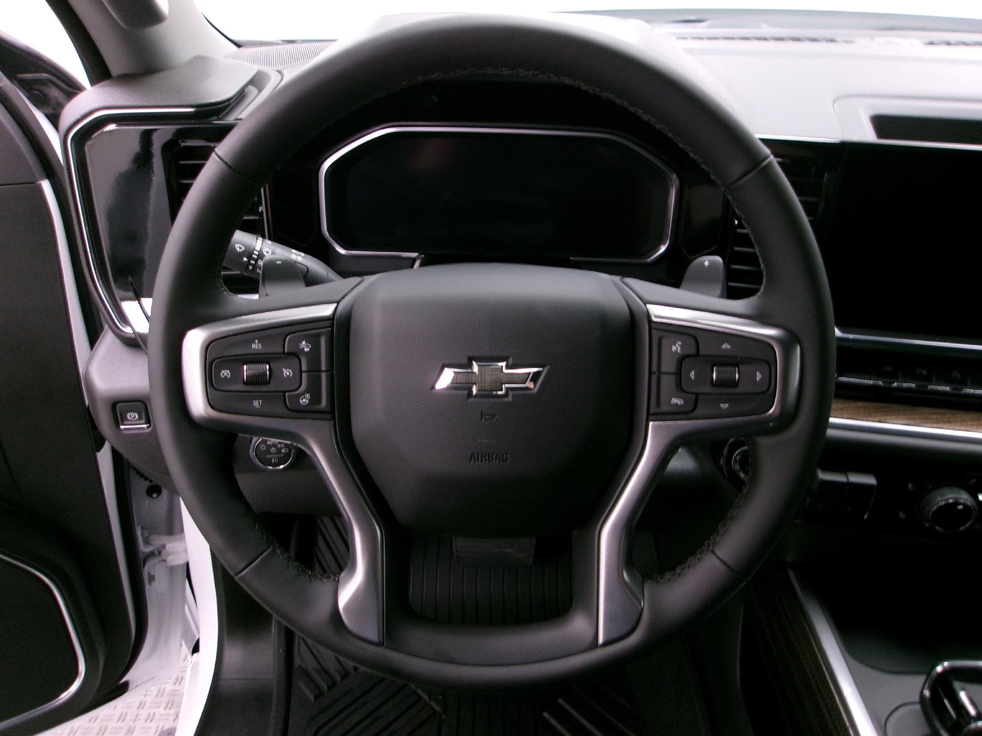 New 2026 Chevrolet Silverado 1500 RST w/ Z71 Off-Road Package AWD/4WD image 7