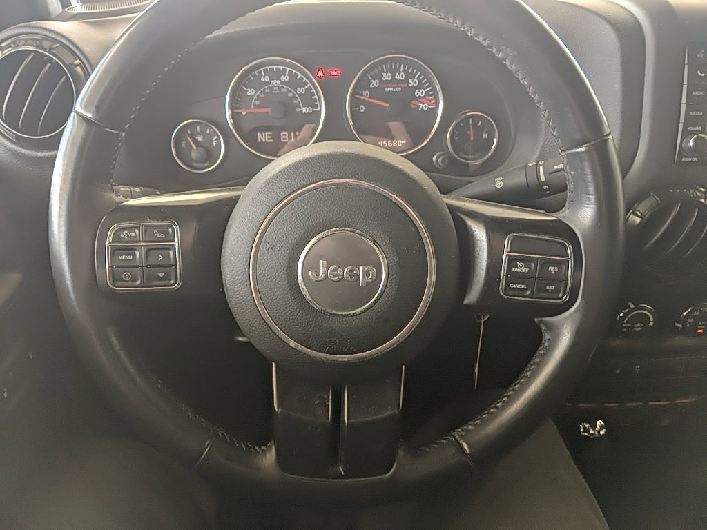 Used 2017 Jeep Wrangler Unlimited Rubicon image 12