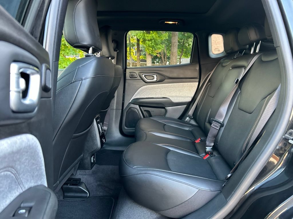 Used 2023 Jeep Compass Latitude w/ Sun and Sound Group AWD/4WD image 25