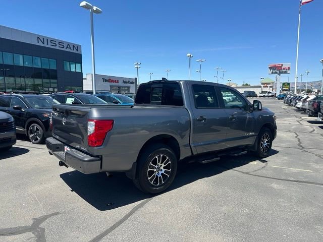 Used 2024 Nissan Titan SV w/ SV Convenience Package AWD/4WD image 12