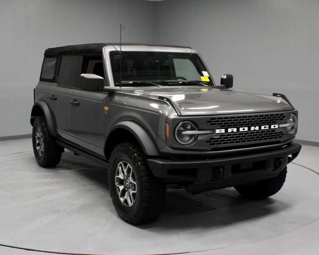 Certified 2024 Ford Bronco Badlands AWD/4WD image 1