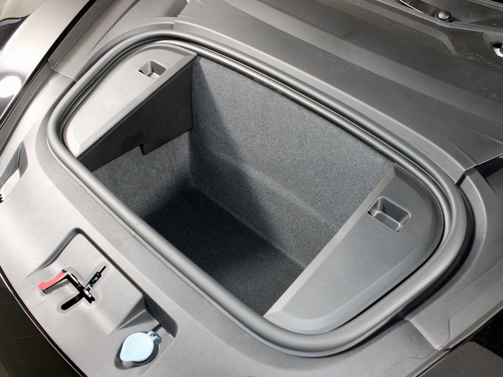 Certified 2026 Porsche Taycan image 12