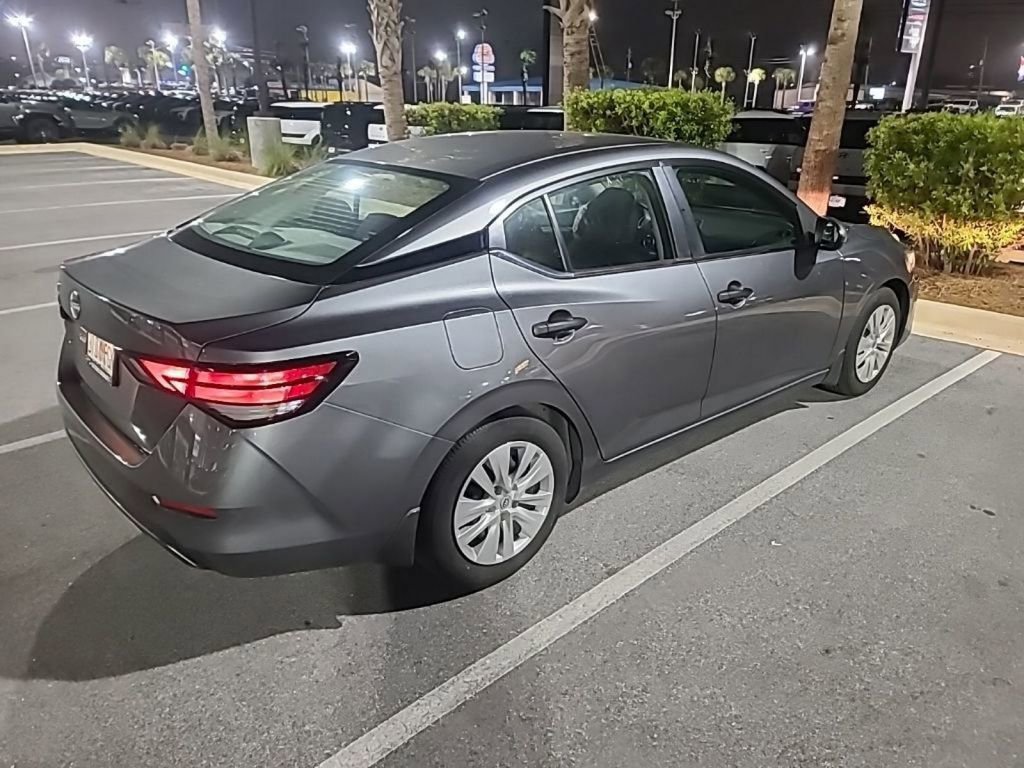 Used 2024 Nissan Sentra S image 11