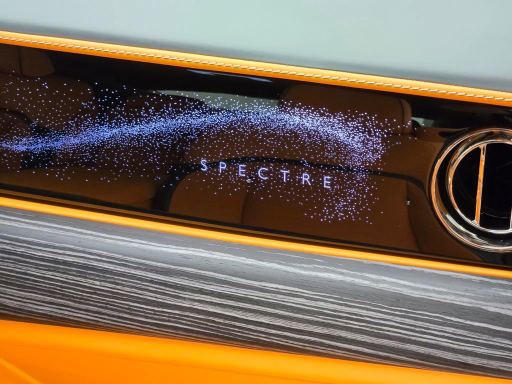 New 2025 Rolls-Royce Spectre w/ Spectre Launch Package image 24