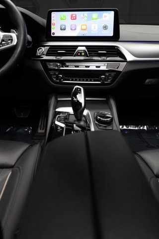Used 2023 BMW M550i xDrive w/ Executive Package image 82