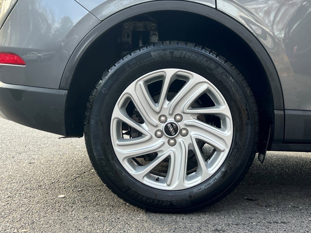 Used 2023 Lincoln Corsair FWD image 7