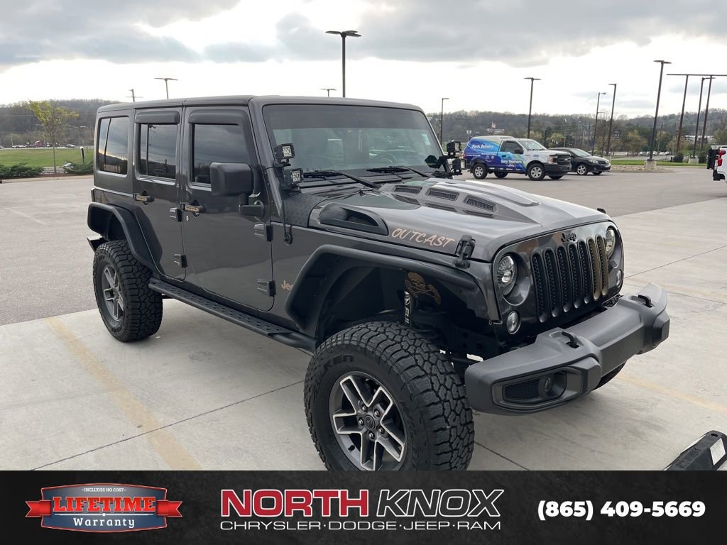 Used 2017 Jeep Wrangler Unlimited Rubicon w/ Connectivity Group image 2