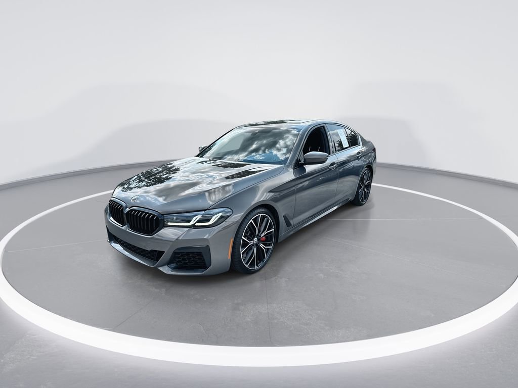 Used 2023 BMW M550i xDrive w/ Executive Package AWD/4WD image 4