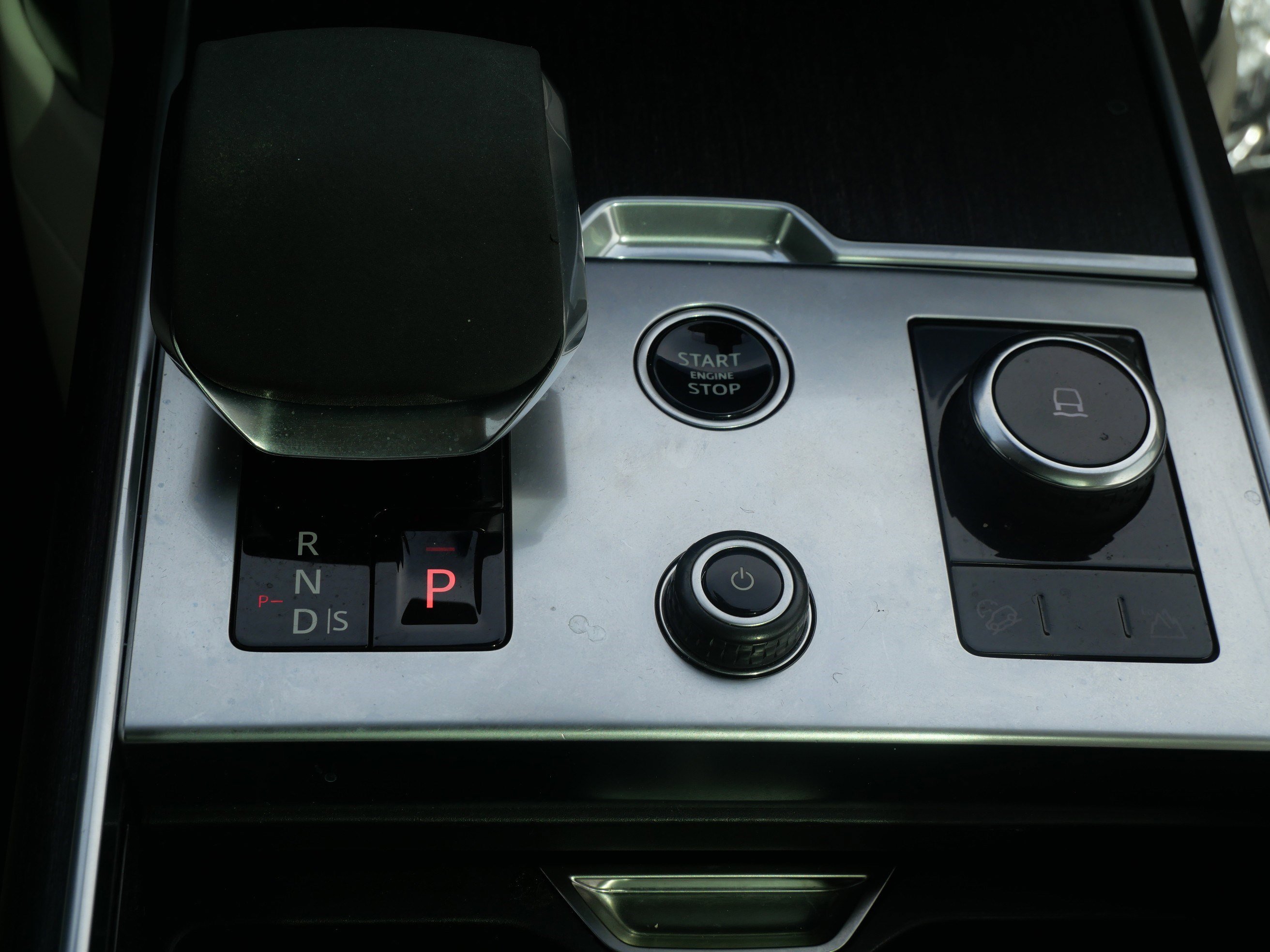 Certified 2023 Land Rover Range Rover SE AWD/4WD image 22