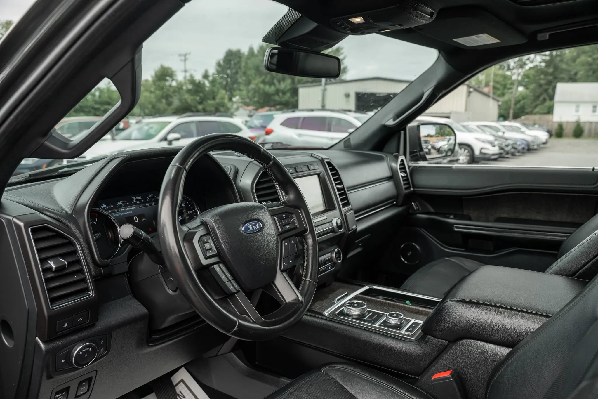 Used 2019 Ford Expedition Max Limited w/ Special Edition Package AWD/4WD image 6