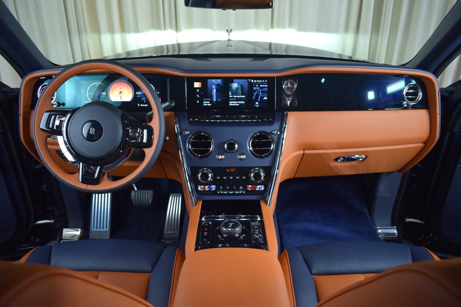 New 2026 Rolls-Royce Cullinan image 4