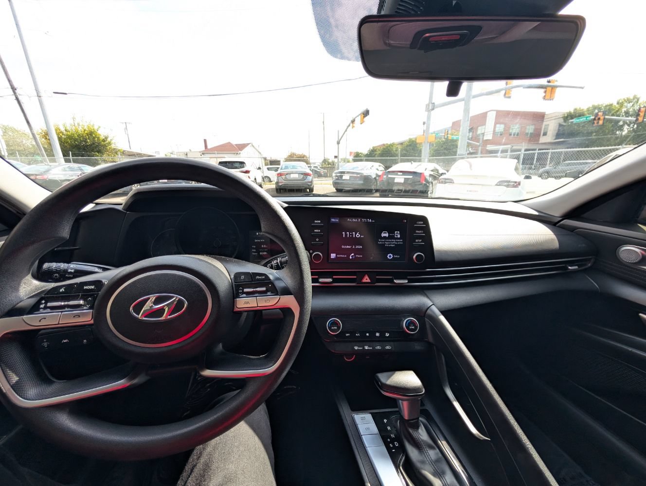 Used 2022 Hyundai Elantra SEL FWD image 21